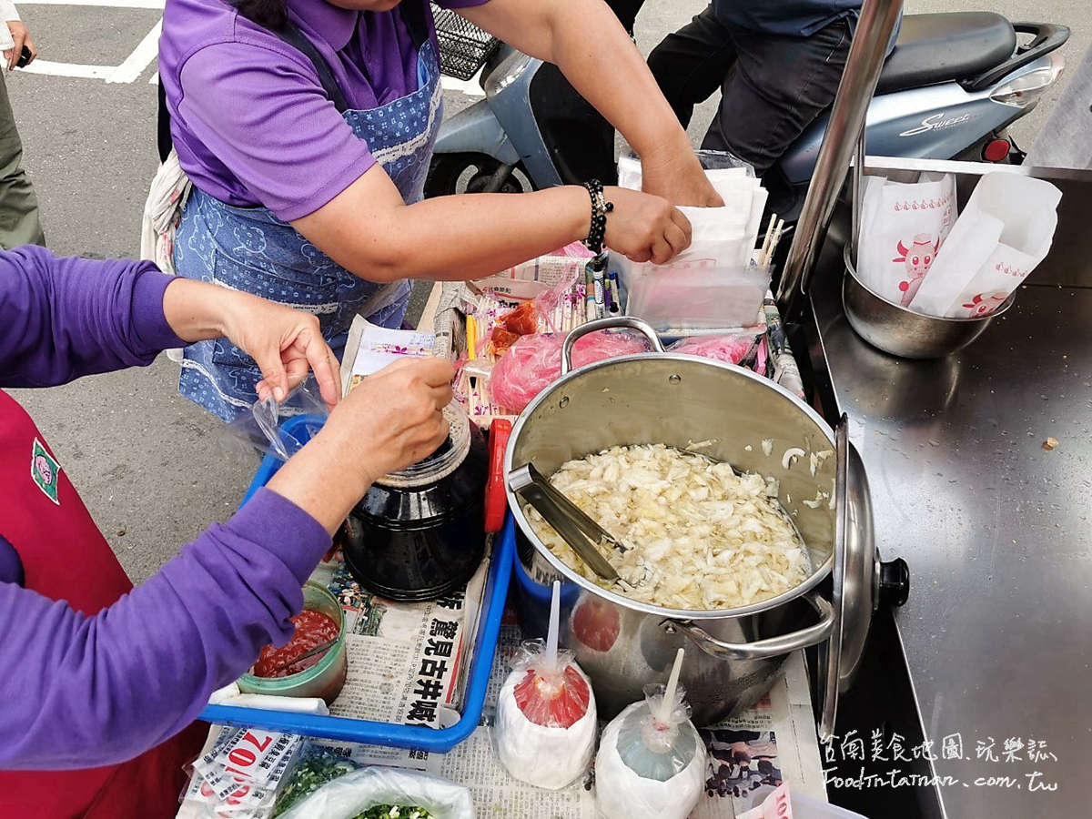 臺南南區在地人必推薦平價美食小吃下午茶點心-鹽埕北極殿臭豆腐