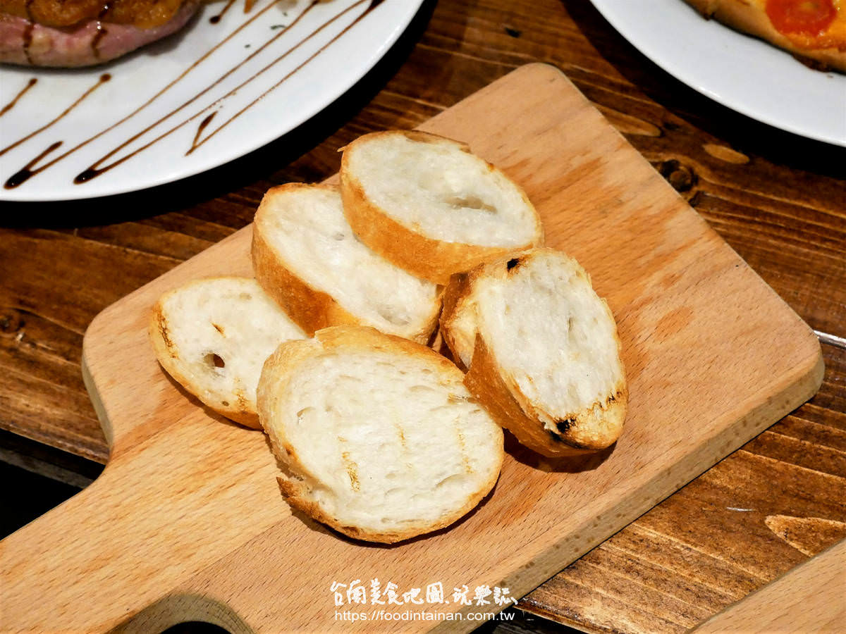 臺南東區(qū)推薦主廚私房義法料理早午餐下午茶午餐晚餐點心炸物甜點餐廳-Dotch Bistro 兜齊餐酒館