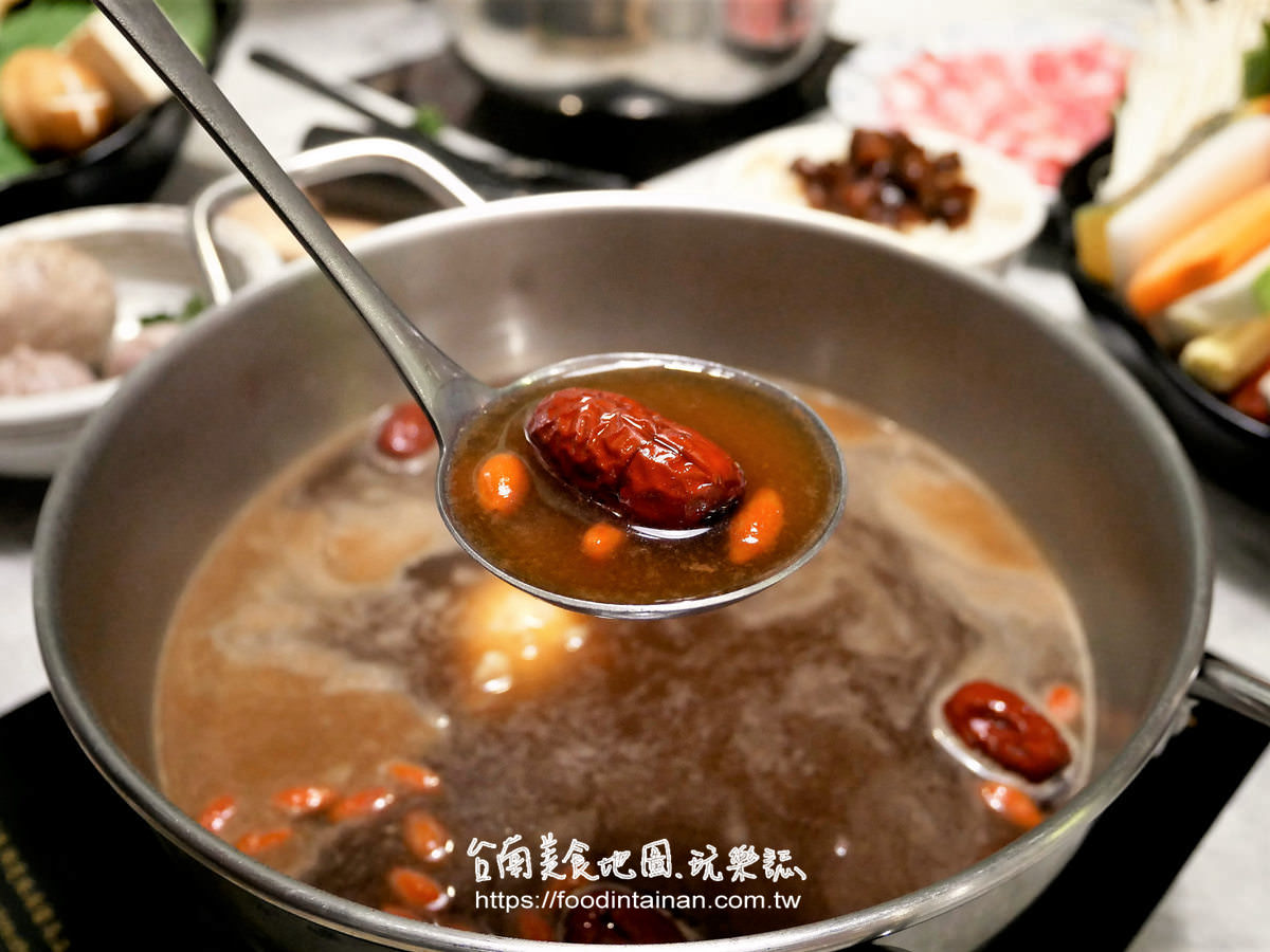  臺南推薦排隊人氣網美友善寵物火鍋店-養鍋 Yang Guo 石頭涮涮鍋(臺南文化店)