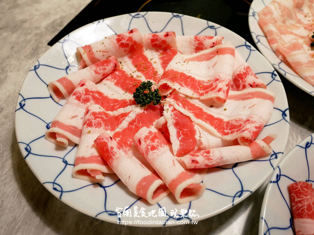  臺南推薦排隊人氣網美友善寵物火鍋店-養鍋 Yang Guo 石頭涮涮鍋(臺南文化店)