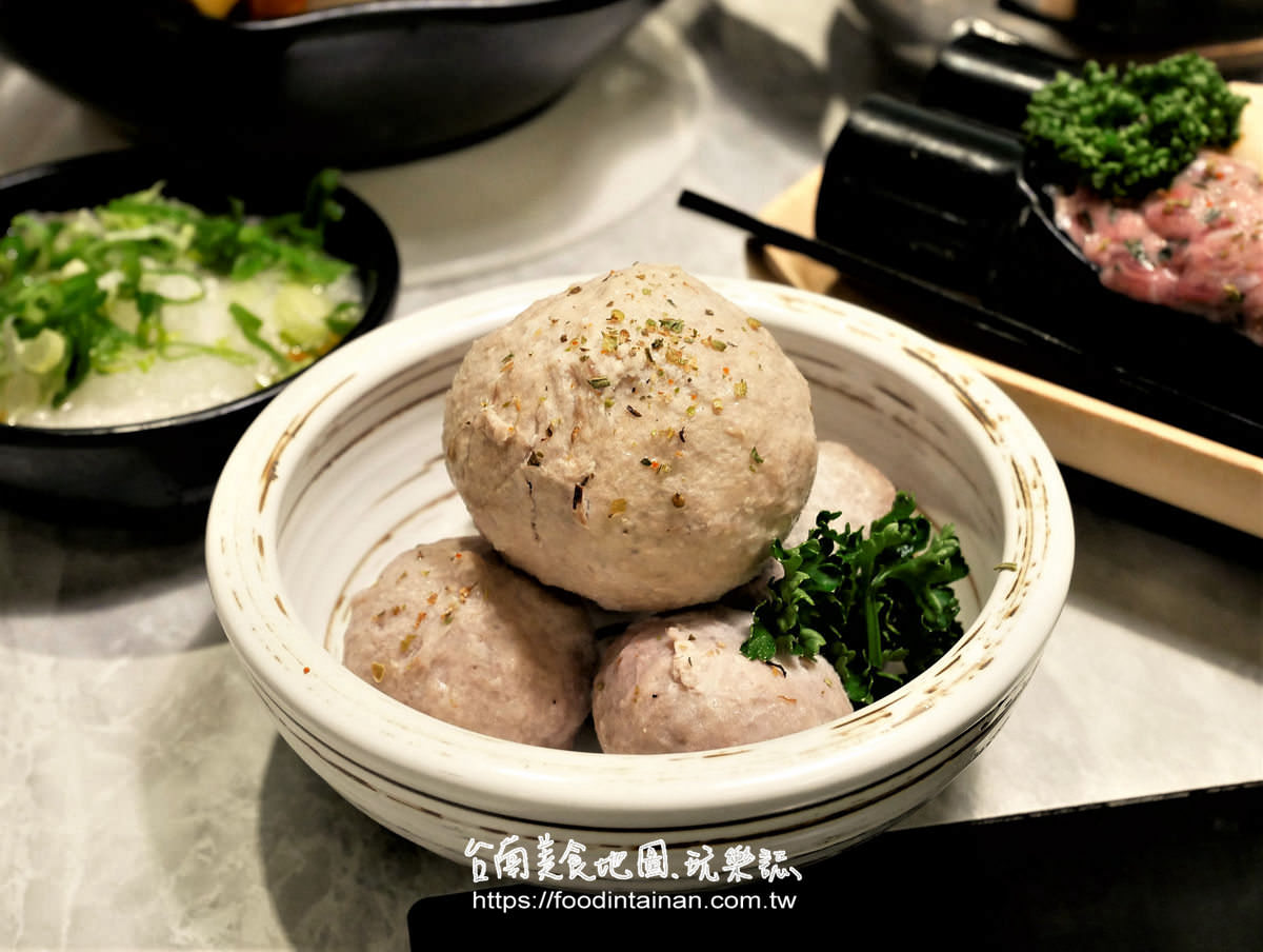  臺南推薦排隊人氣網美友善寵物火鍋店-養鍋 Yang Guo 石頭涮涮鍋(臺南文化店)